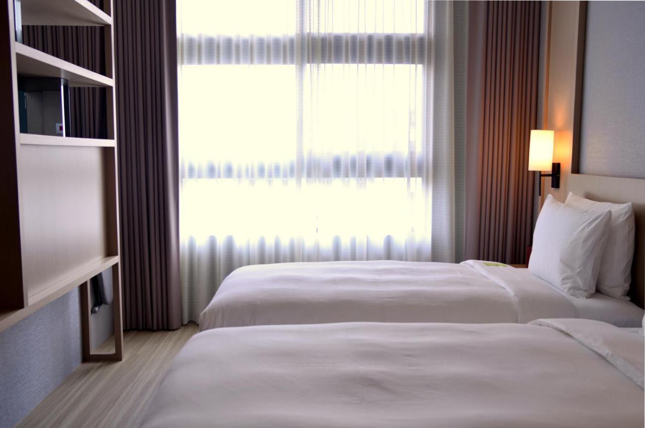 Jolley Hotel Taipei Esterno foto